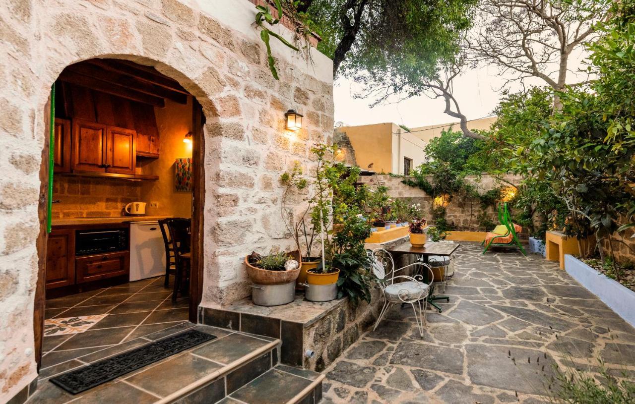 Secret Garden - Old Town Apartamento Rhodes City Exterior foto